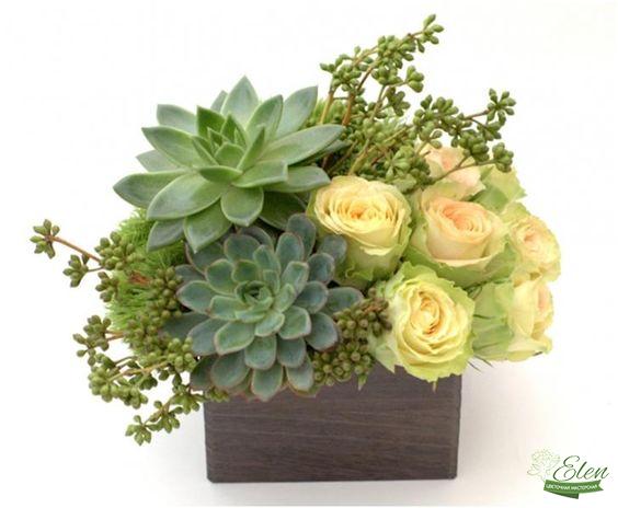 Цветочная композиция Экзотика - будет отличным подарком для ценителей экзотических цветов.