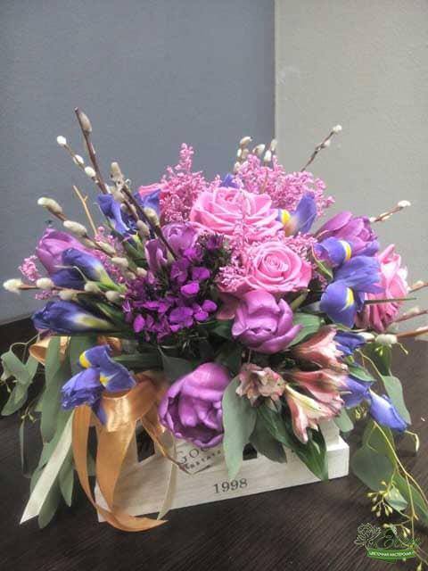 Композиция цветов Моя Единственная будет отличным подарком для ценителей экзотических цветов.