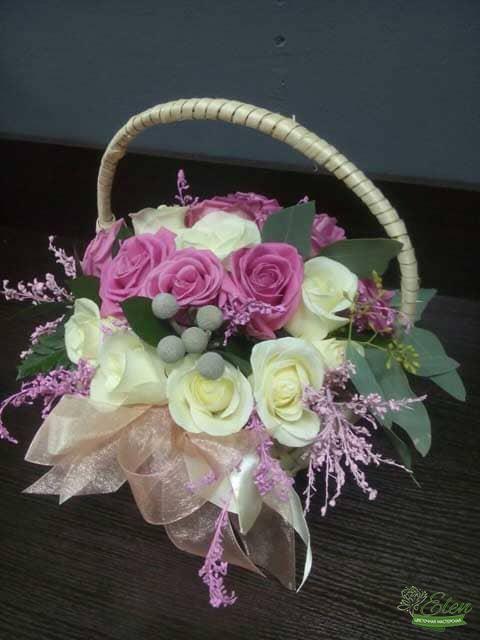 Корзина цветов Моя Единственная это изысканный подарок для каждой женщины.