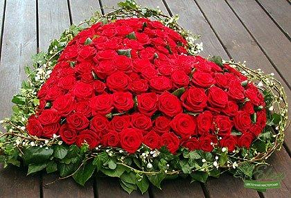 Букет Пламя Любви с доставкой Киев