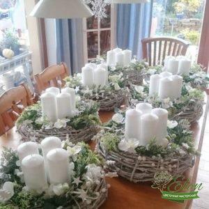 Нежные подсвечники на стол с цветами